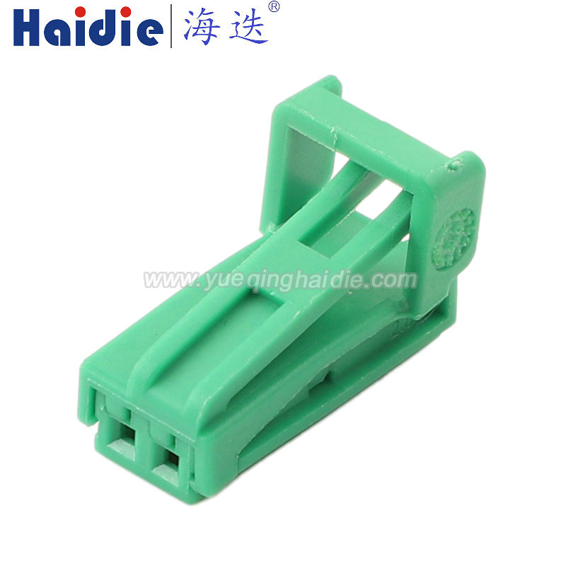 2Q0972702 / 1563333-5, 2pin, female, automotive connector