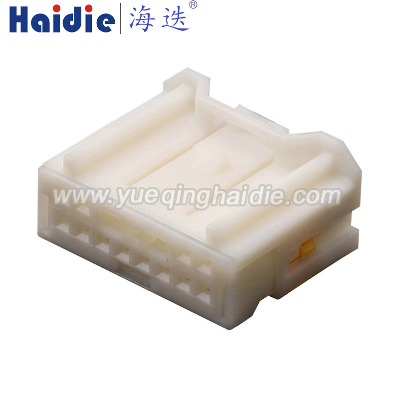 14 Pin Auto Pin Wire Cable Harness Auto Connector Housing Plug And Terminal MG655794
