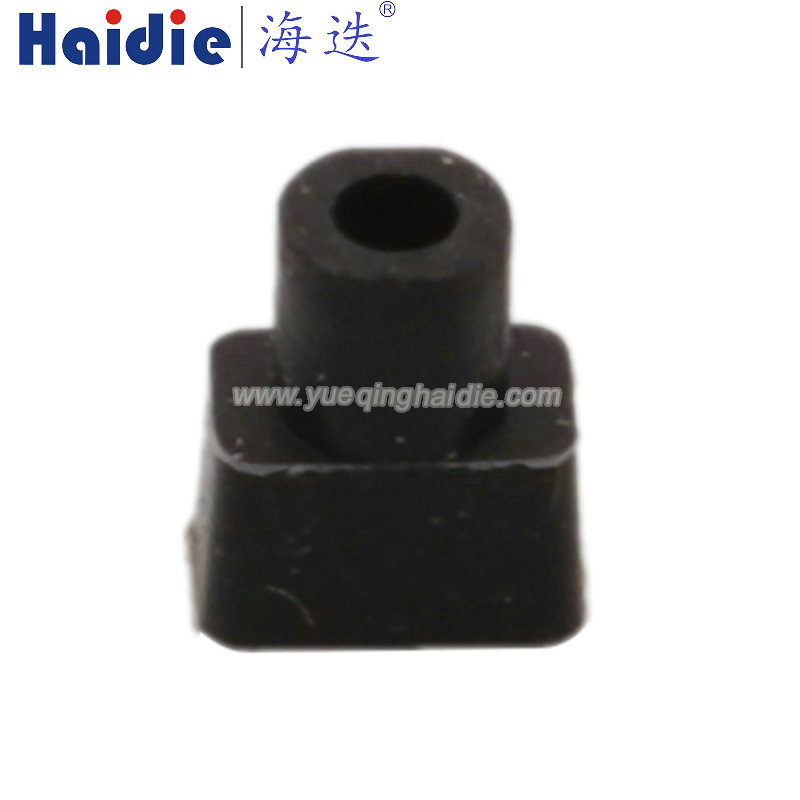 Auto Pin Wire Cable Harness Auto Connector Housing Plug And Terminal MG680157