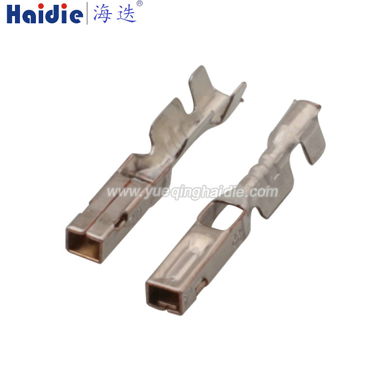 Auto Pin Wire Cable Harness Auto Connector Housing Plug And Terminal 33517385