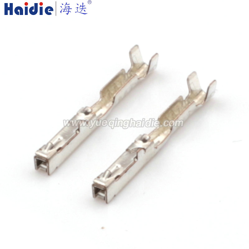 Auto Pin Wire Cable Harness Auto Connector Housing Plug And Terminal 8240-0182