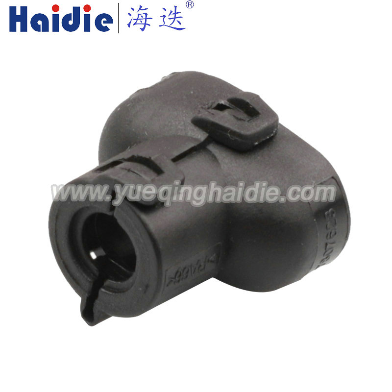 Auto Pin Wire Cable Harness Auto Connector Housing Plug And Terminal 7807623