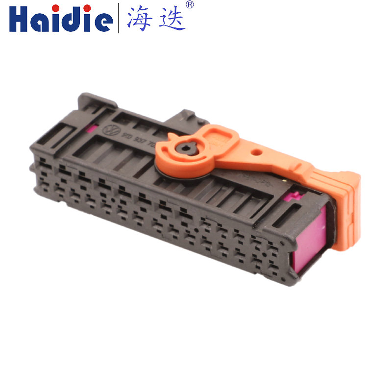 28 pin Auto Pin Wire Cable Harness Auto Connector Housing Plug And Terminal HD281-1.5-3.5-21