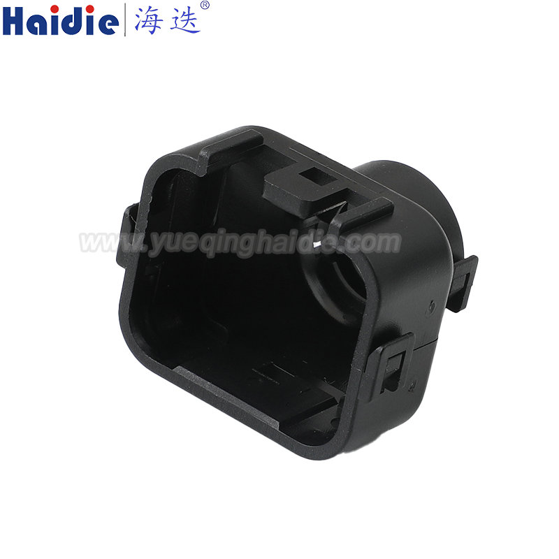 MG632389, black, backshell
