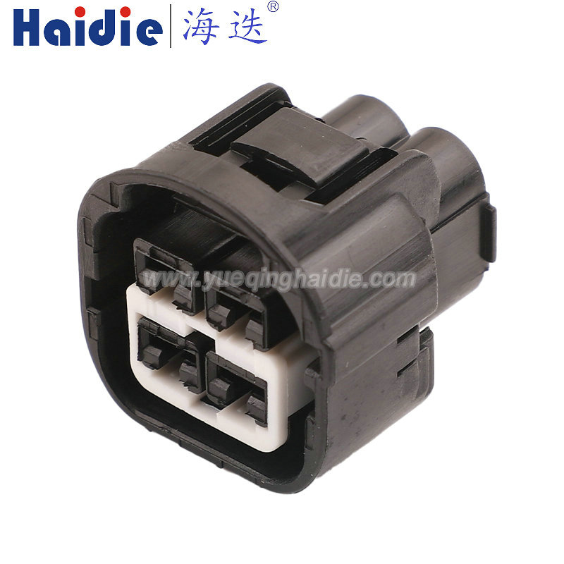 MG641744-5, 4pin, female,  Water tank air conditioning motor fan Plug