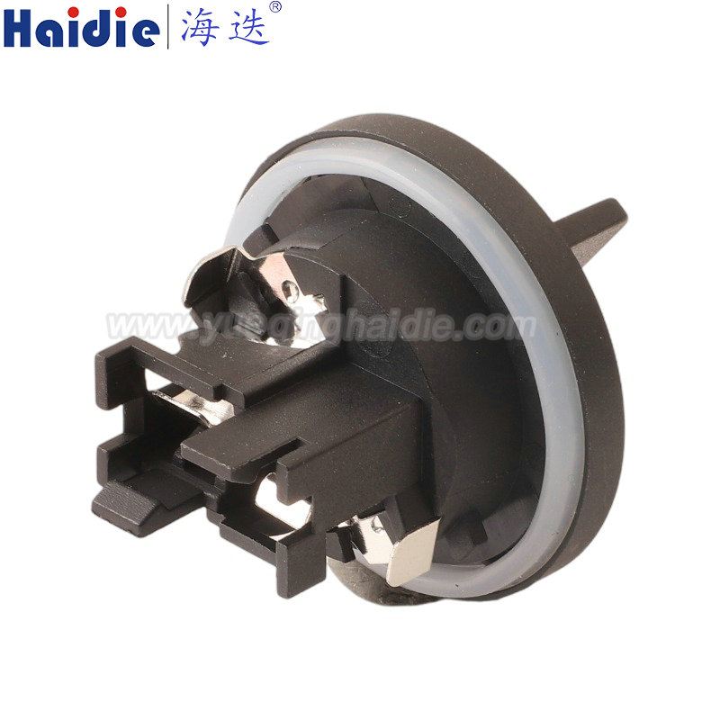 10235846, One Way Through, lamp holder